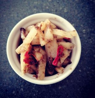 Fermented Yacon 'Sauerkraut'